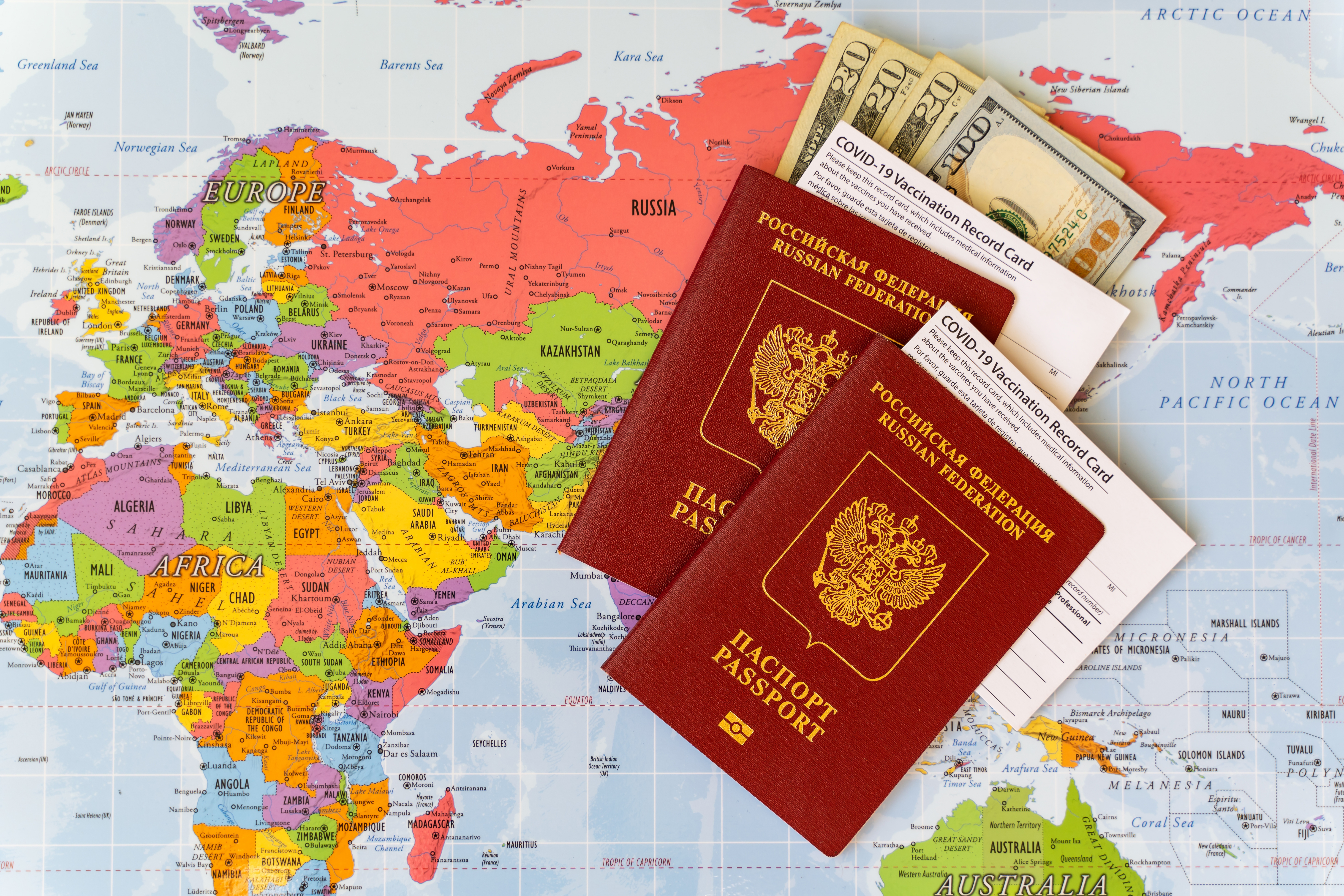 Паспорта РФ для экстренной эмиграции из России