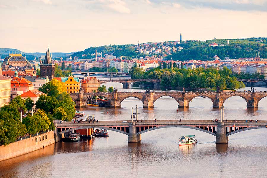 Прага, город для эмиграции из России