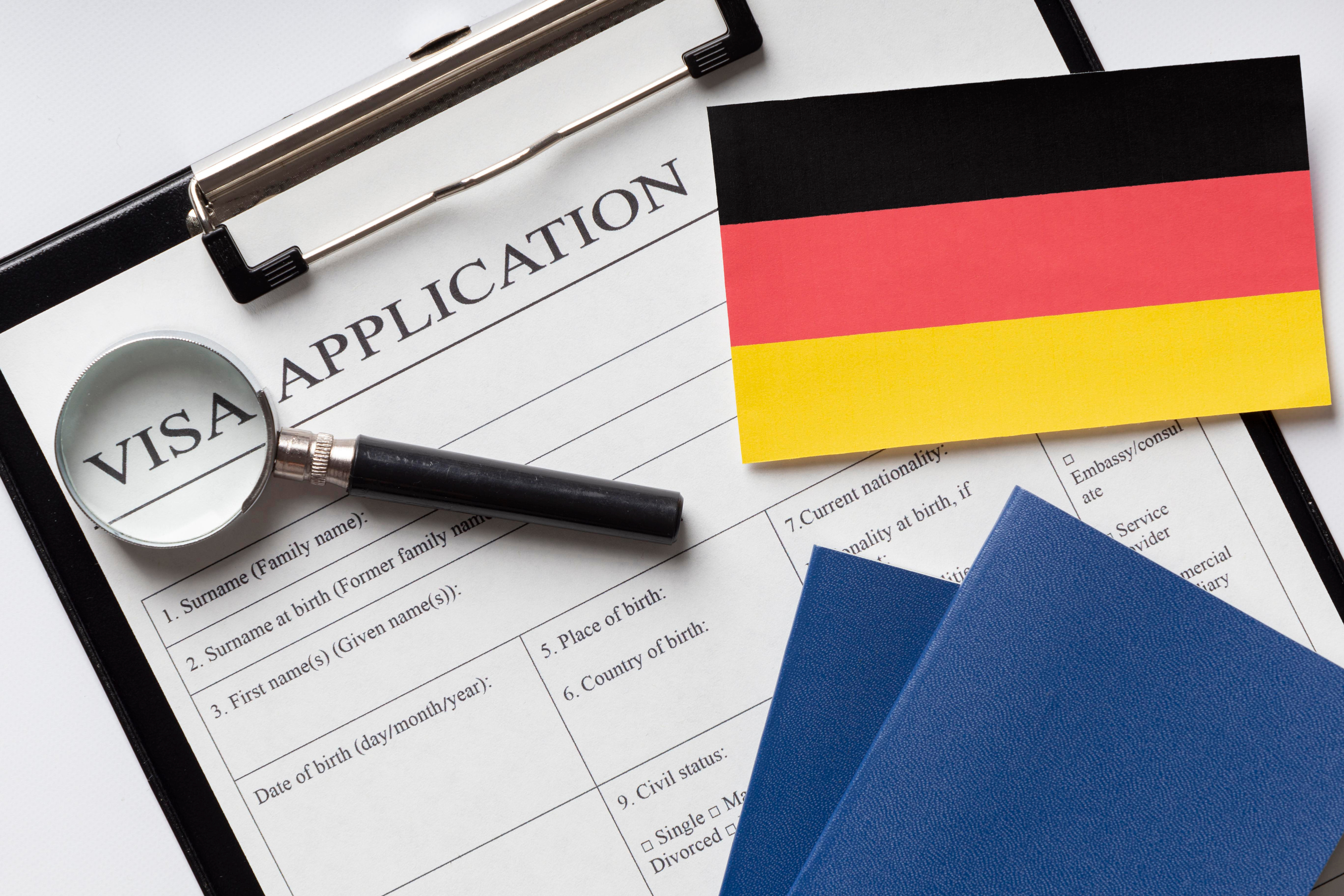 Виза в Германию, которую иностранцам надо оформлять для работы в стране